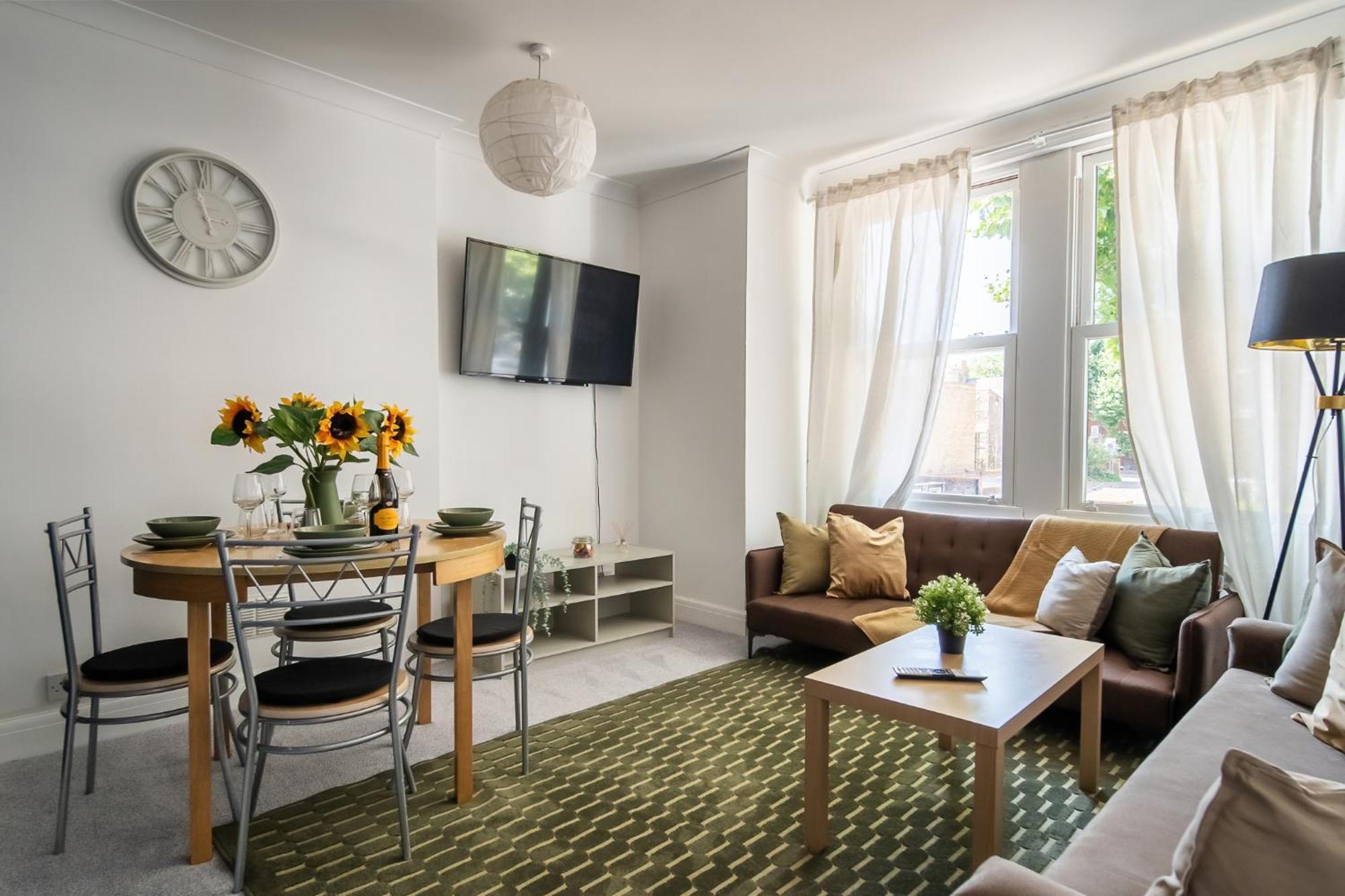 Gorgeous 2Bed Apartment In Fulham, Лондон Екстериор снимка